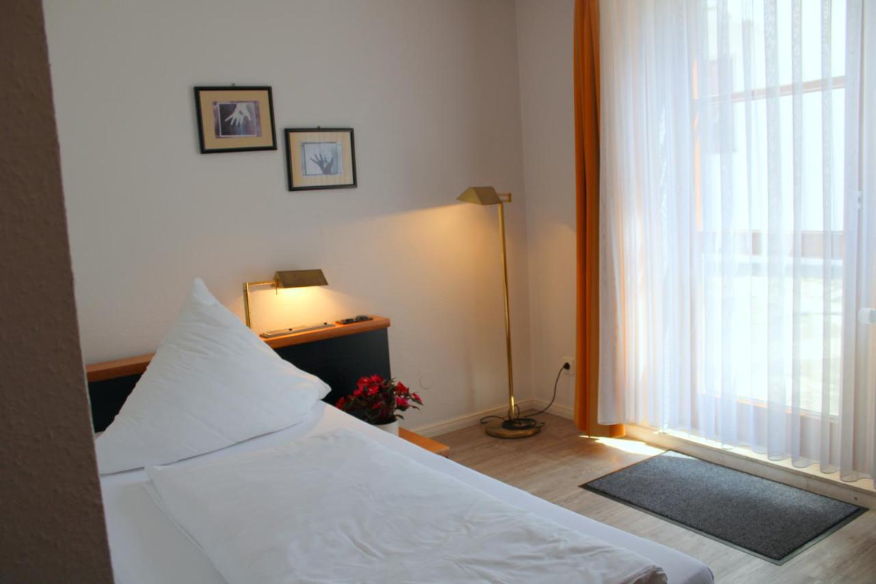 Hotel Lamm Nufringen ภายนอก รูปภาพ