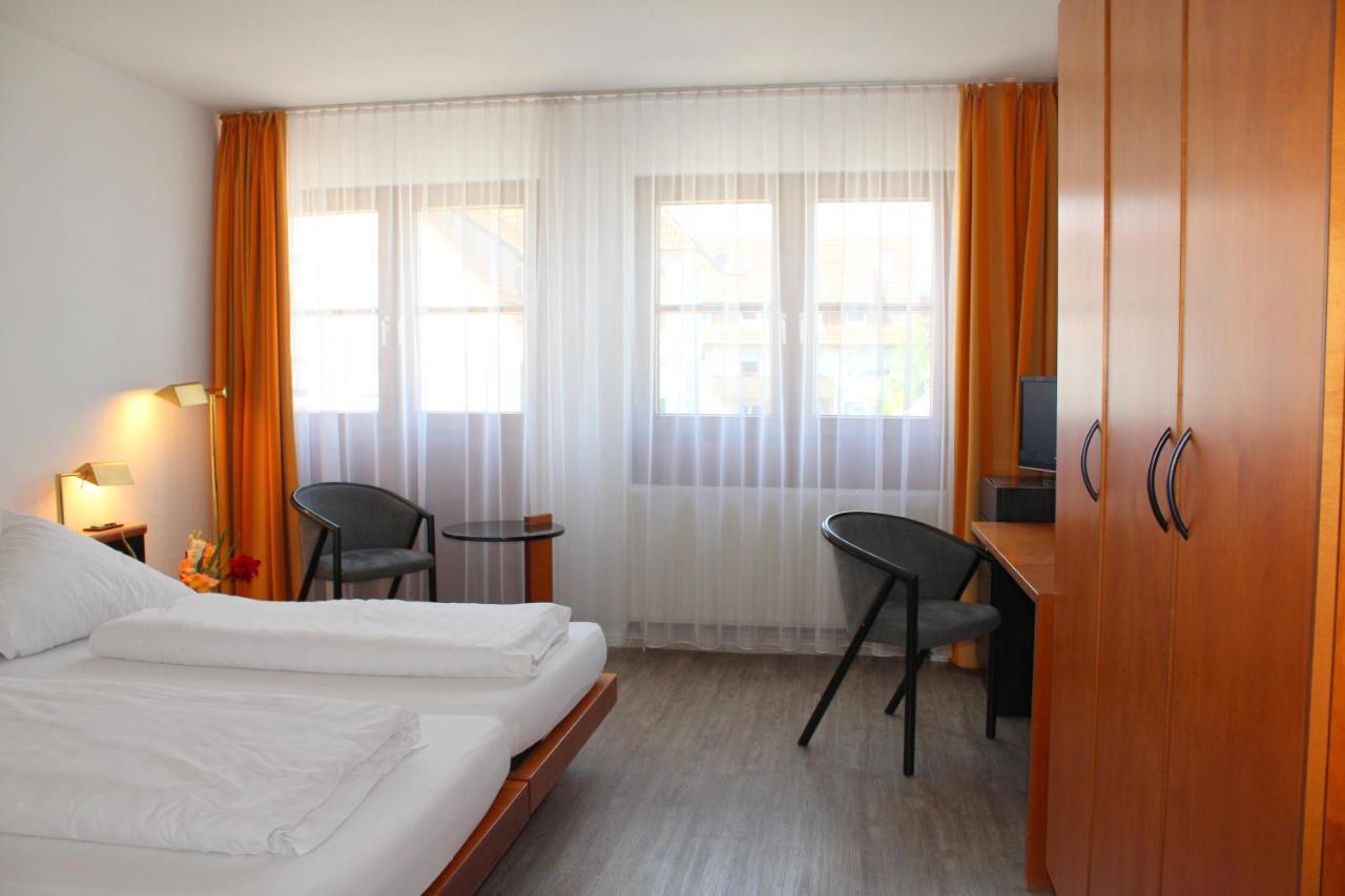 Hotel Lamm Nufringen ภายนอก รูปภาพ