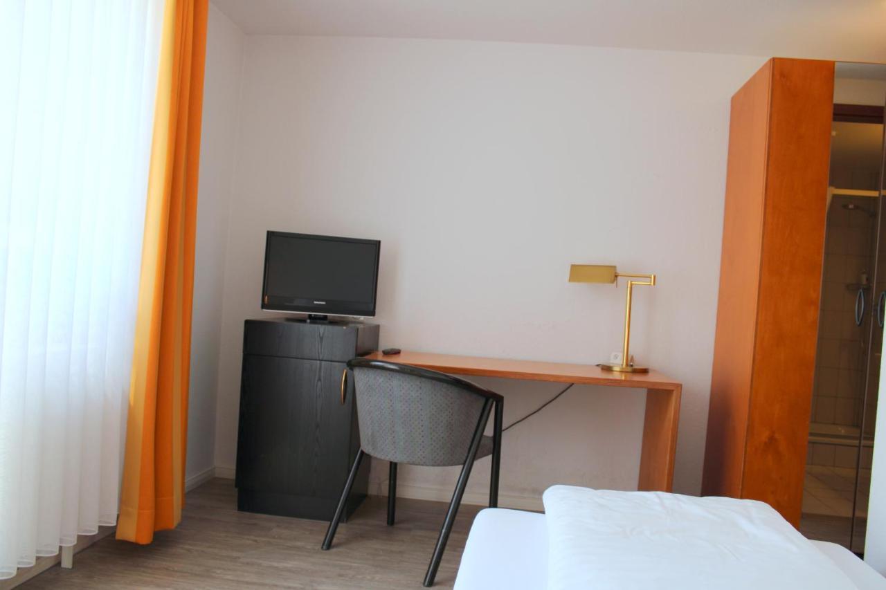 Hotel Lamm Nufringen ภายนอก รูปภาพ