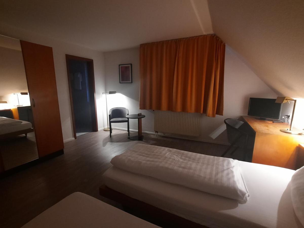 Hotel Lamm Nufringen ภายนอก รูปภาพ