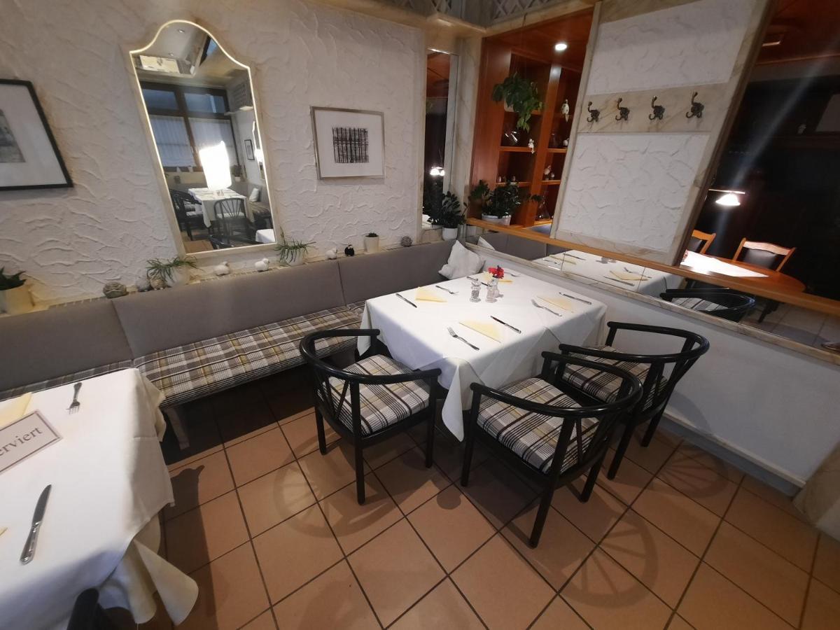 Hotel Lamm Nufringen ภายนอก รูปภาพ