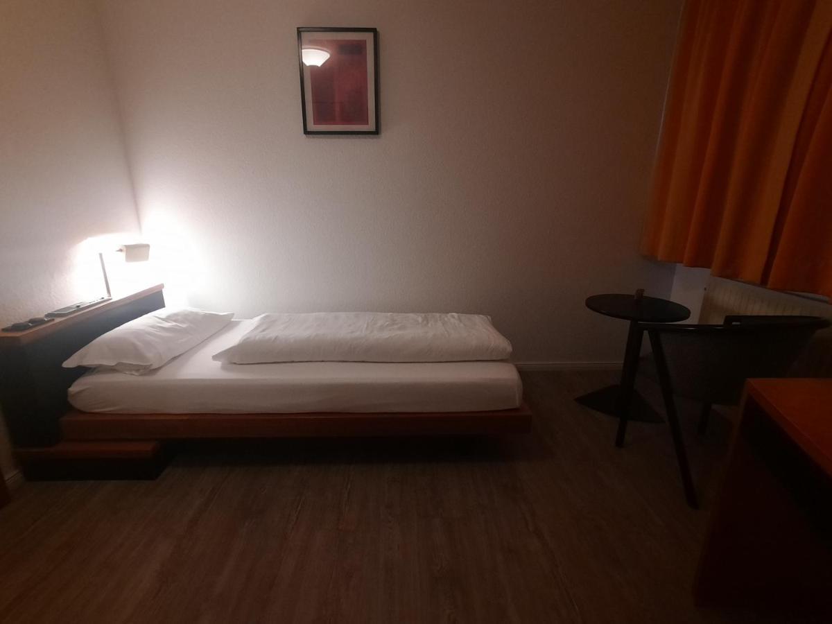 Hotel Lamm Nufringen ภายนอก รูปภาพ