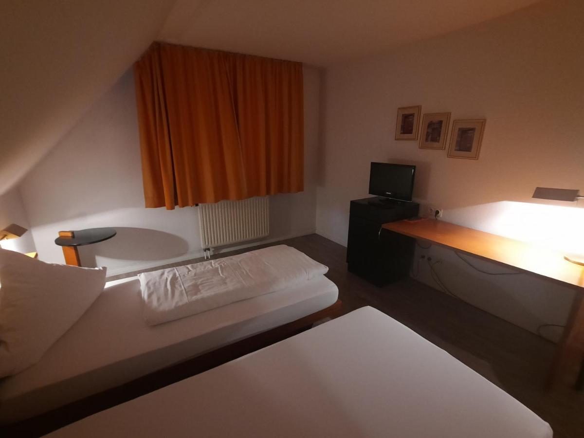 Hotel Lamm Nufringen ภายนอก รูปภาพ